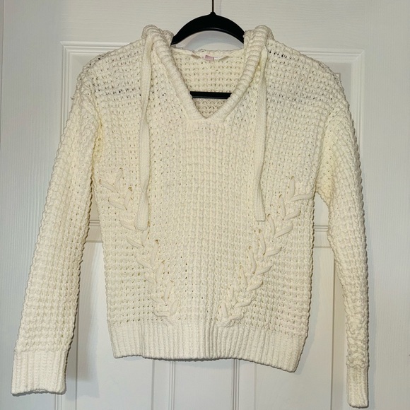 No Boundaries Sweaters - Women’s White Hooded Sweater